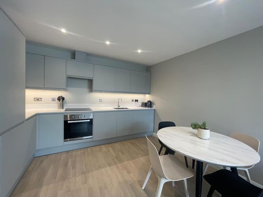 דירות אפסום Marvellous New Build 2 Bed Flat - 1 Ophelia Court מראה חיצוני תמונה